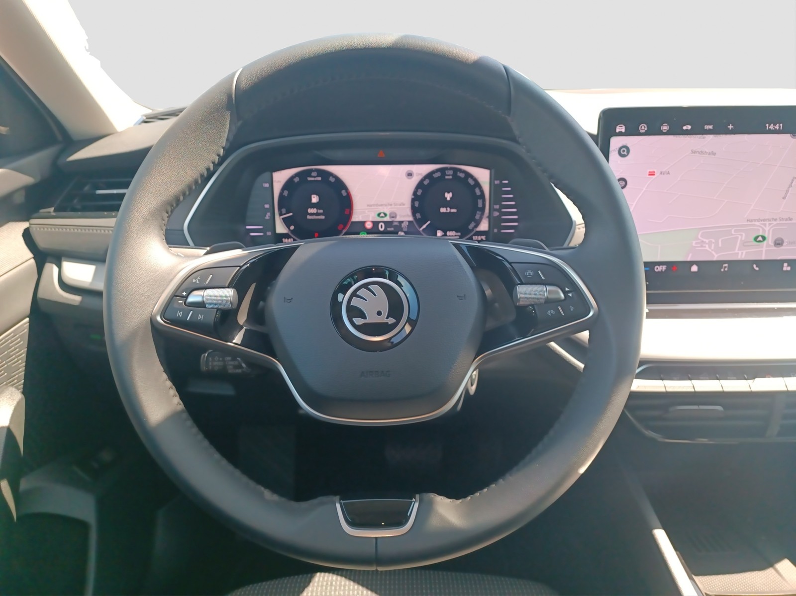 Skoda Octavia Combi 1.5 TSI e-TEC SELECTION NAVI CAM