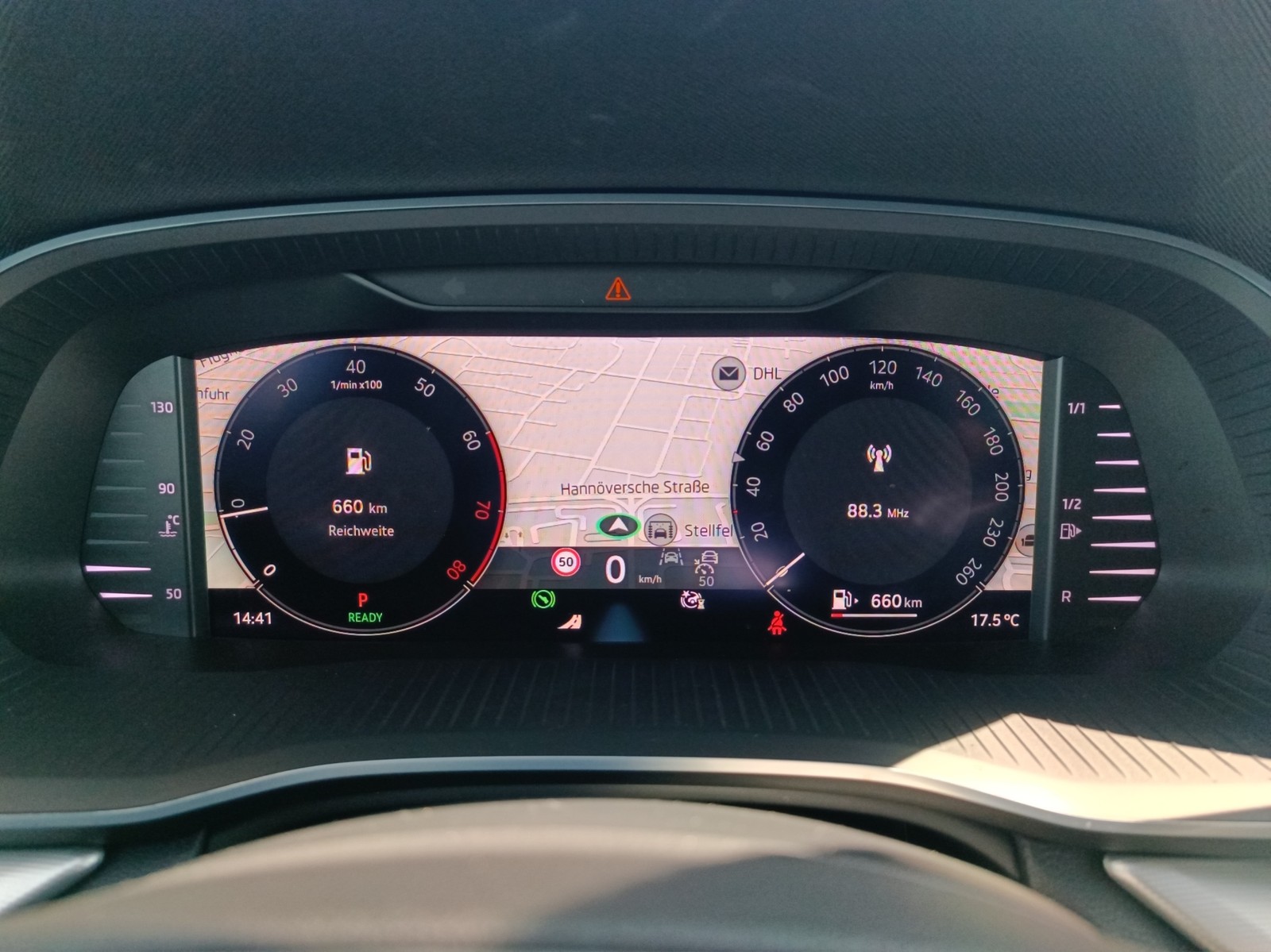 Skoda Octavia Combi 1.5 TSI e-TEC SELECTION NAVI CAM