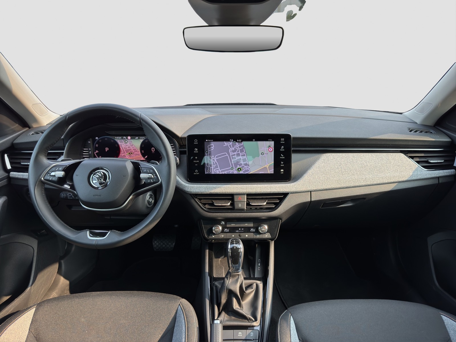 Skoda Kamiq 1.5 DRIVE AHK CAM ACC E-KLAPPE NAVI LM17