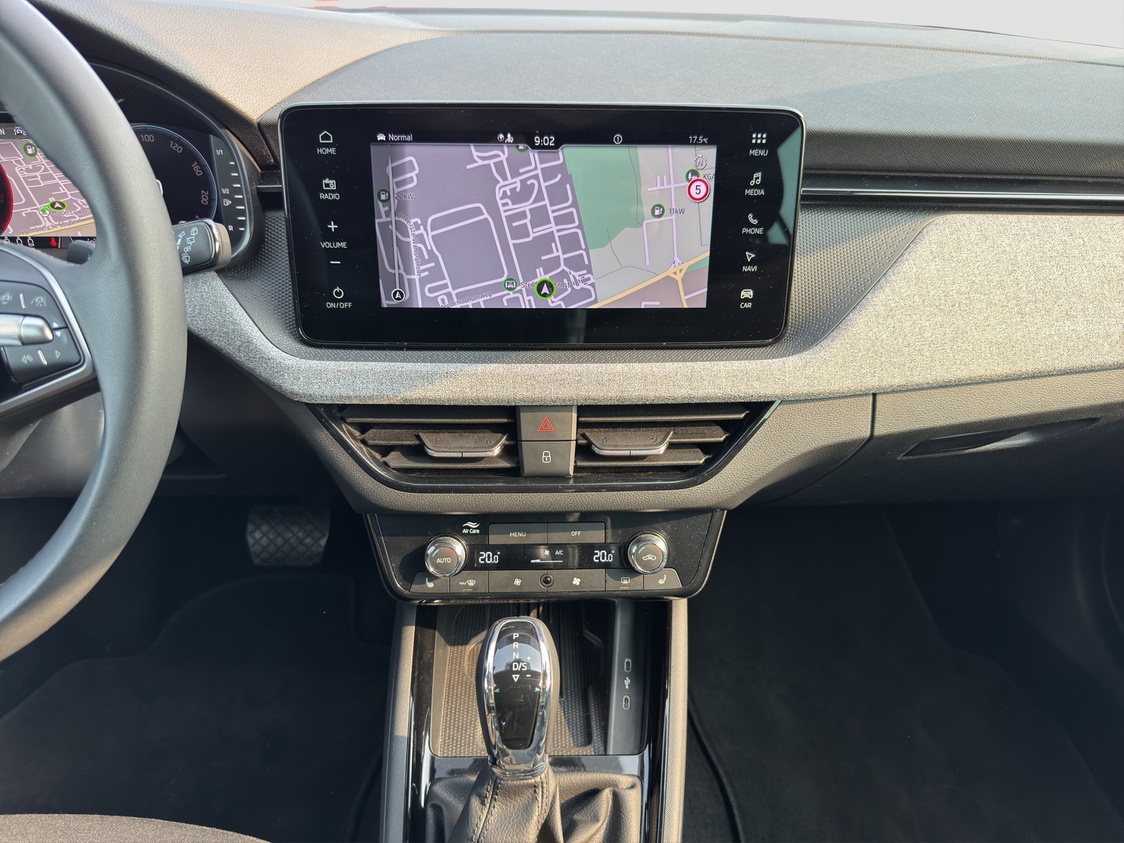 Skoda Kamiq 1.5 DRIVE AHK CAM ACC E-KLAPPE NAVI LM17