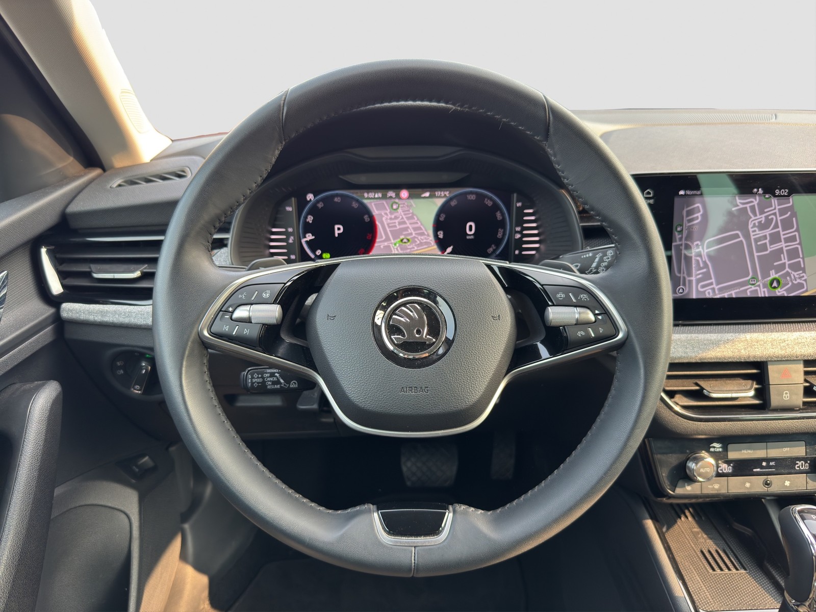 Skoda Kamiq 1.5 DRIVE AHK CAM ACC E-KLAPPE NAVI LM17