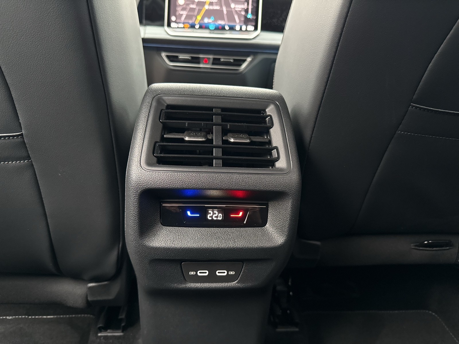 Volkswagen Tiguan 2.0 R-LINE 4X4 NEUESMODELL AHK 360CAM 20Z