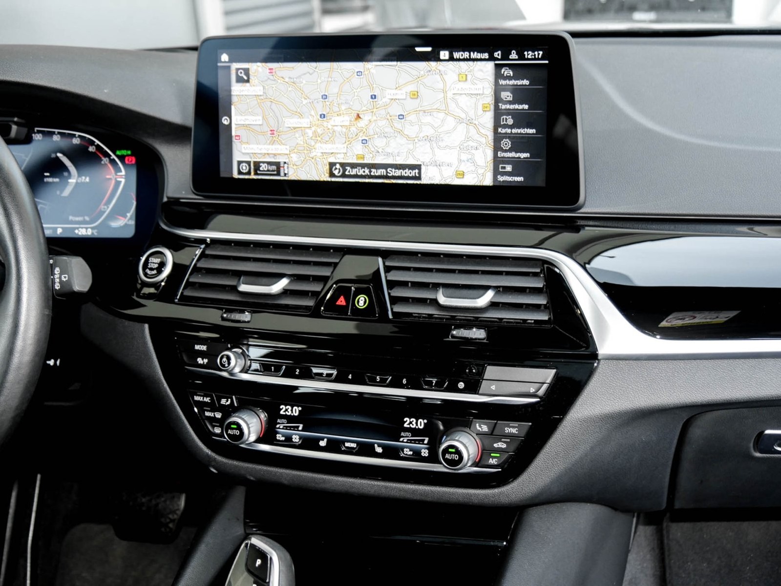 BMW 520 STANDHEIZUNG LEDER PANO CAM NAVI LM17