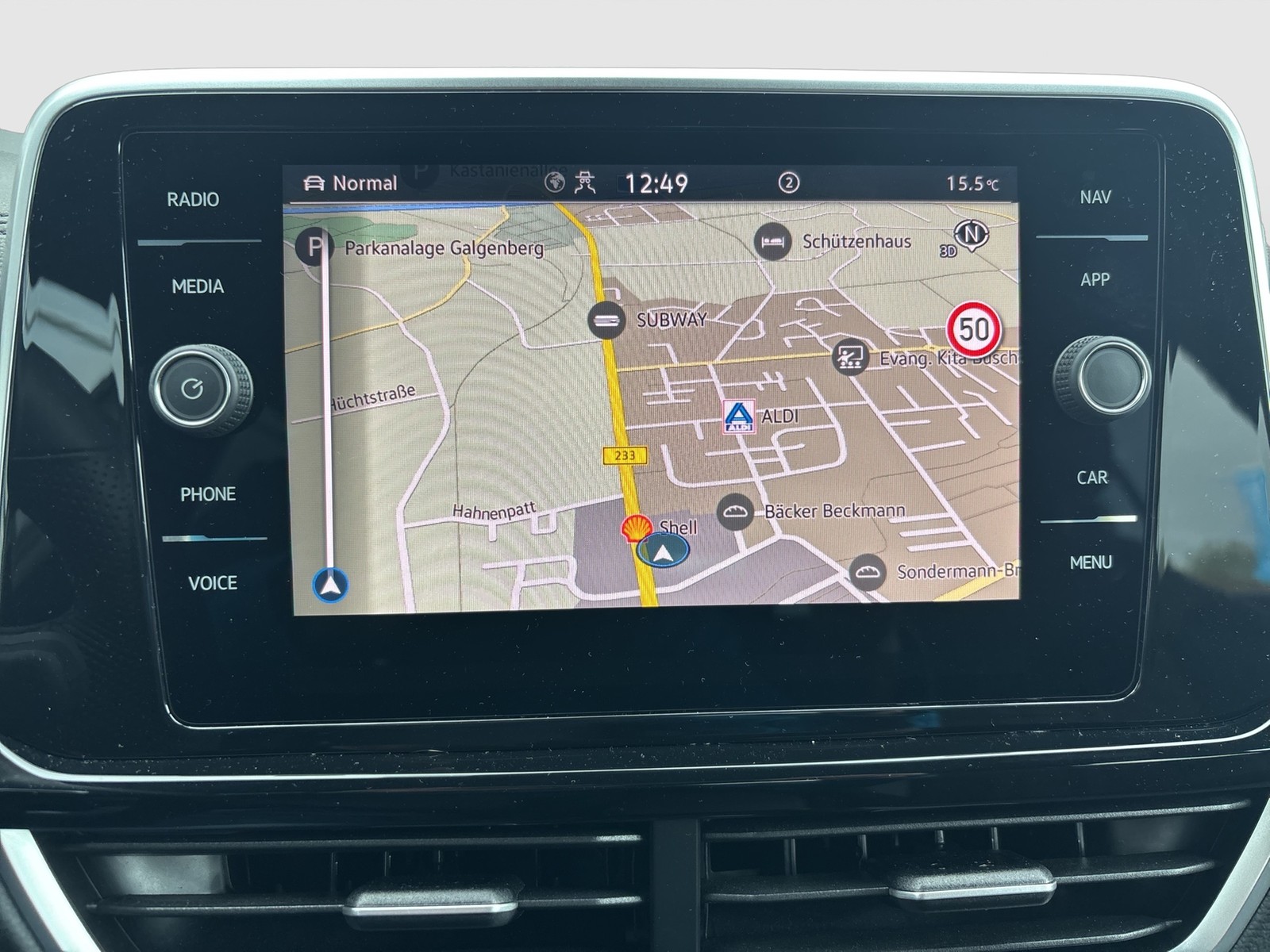 Volkswagen T-Roc 2.0 R-LINE CAM ACC LM17 E-KLAPPE NAVI