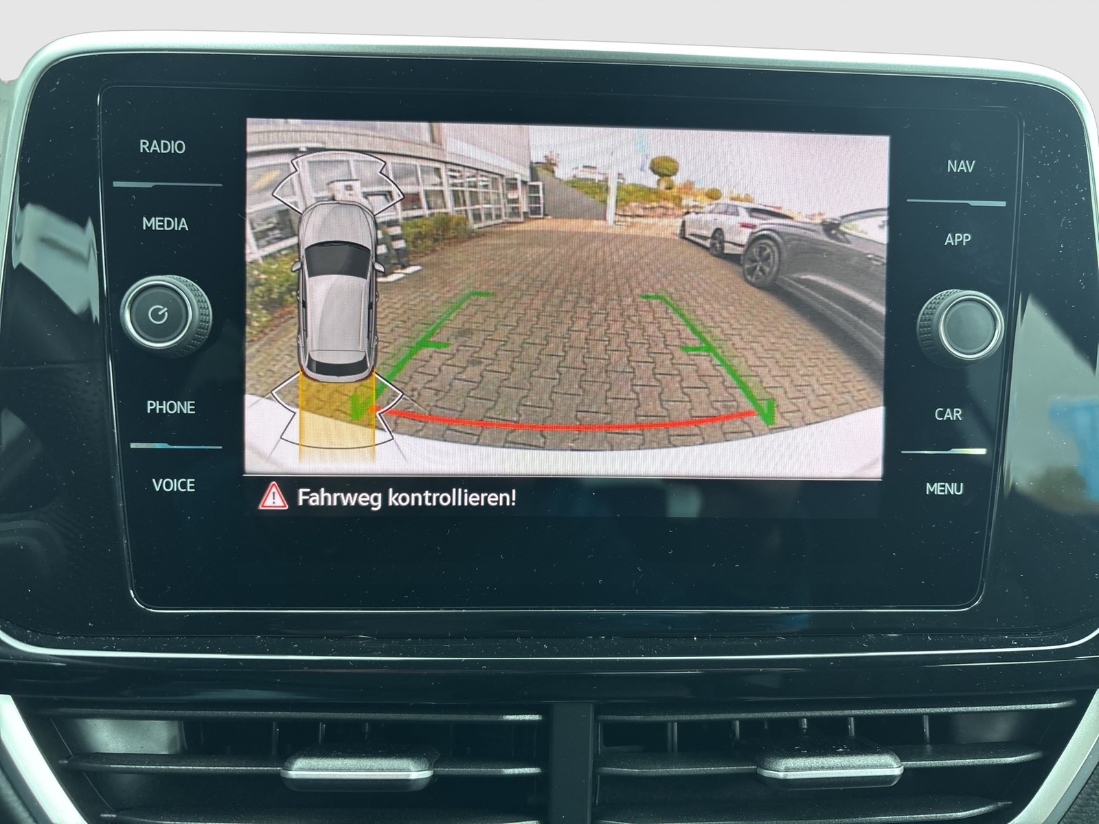 Volkswagen T-Roc 2.0 R-LINE CAM ACC LM17 E-KLAPPE NAVI