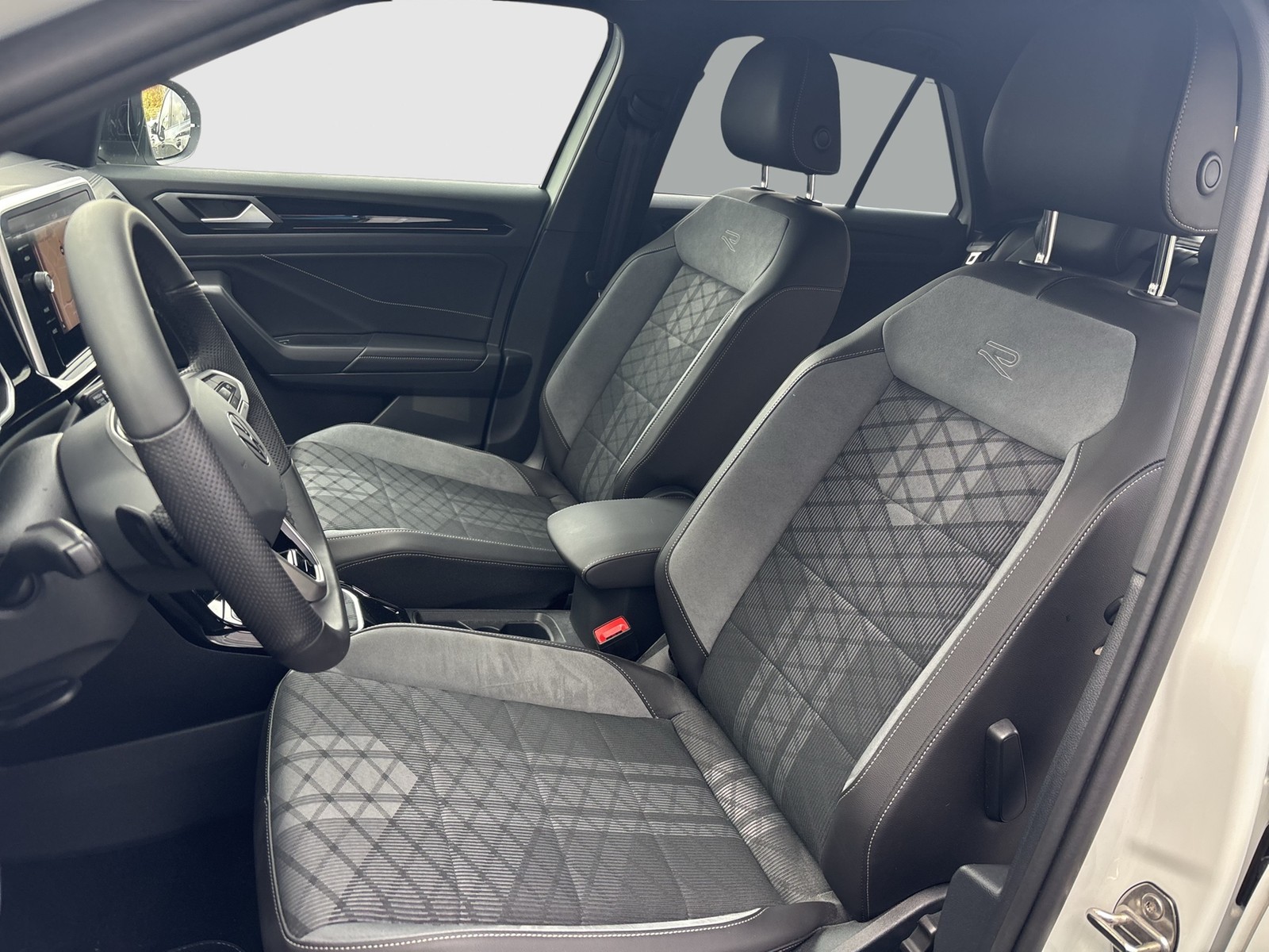 Volkswagen T-Roc 2.0 R-LINE CAM ACC LM17 E-KLAPPE NAVI