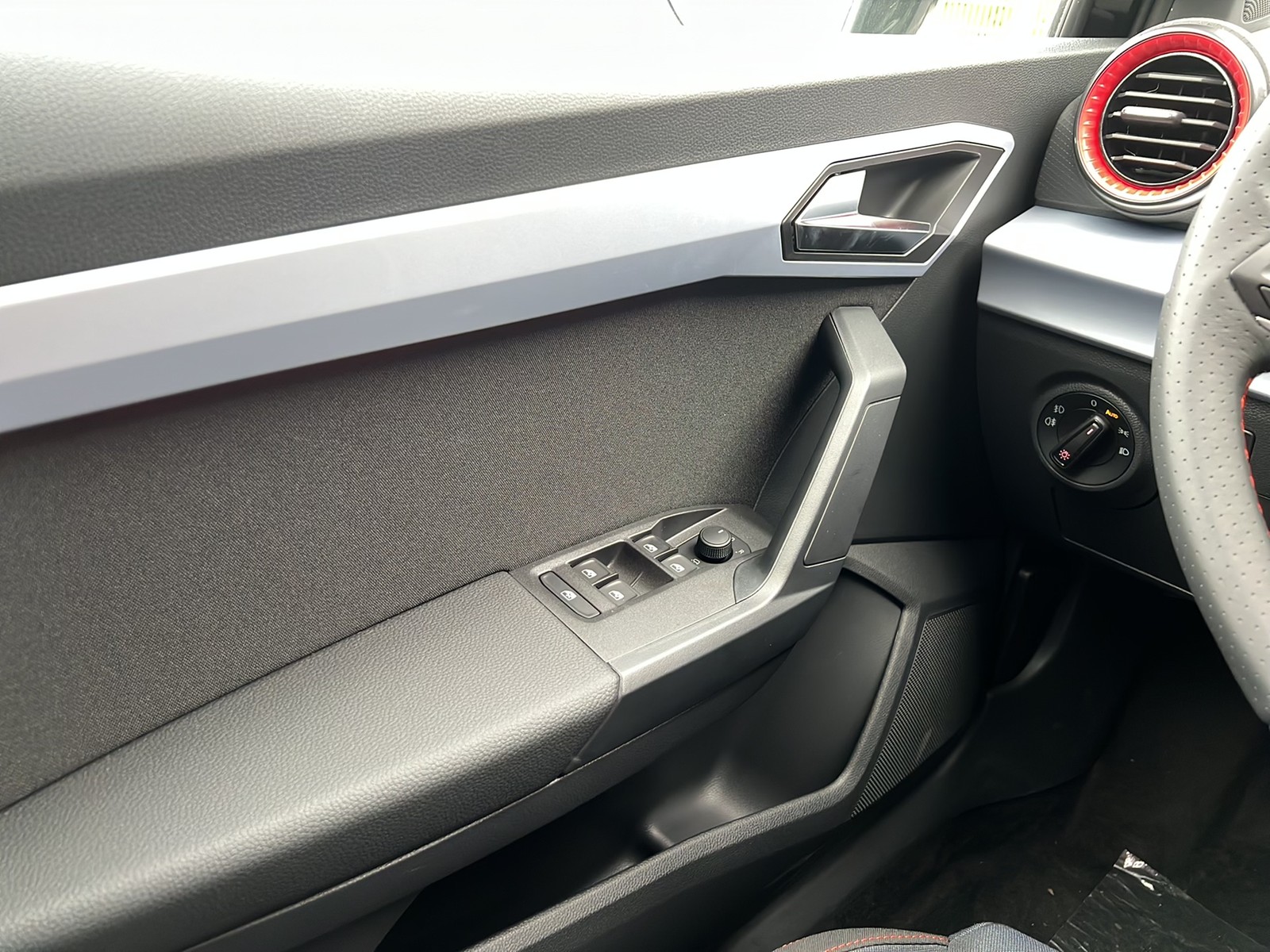 Seat Ibiza 1.0 FR BLACK EDITION DSG PDC KEYL SHZ