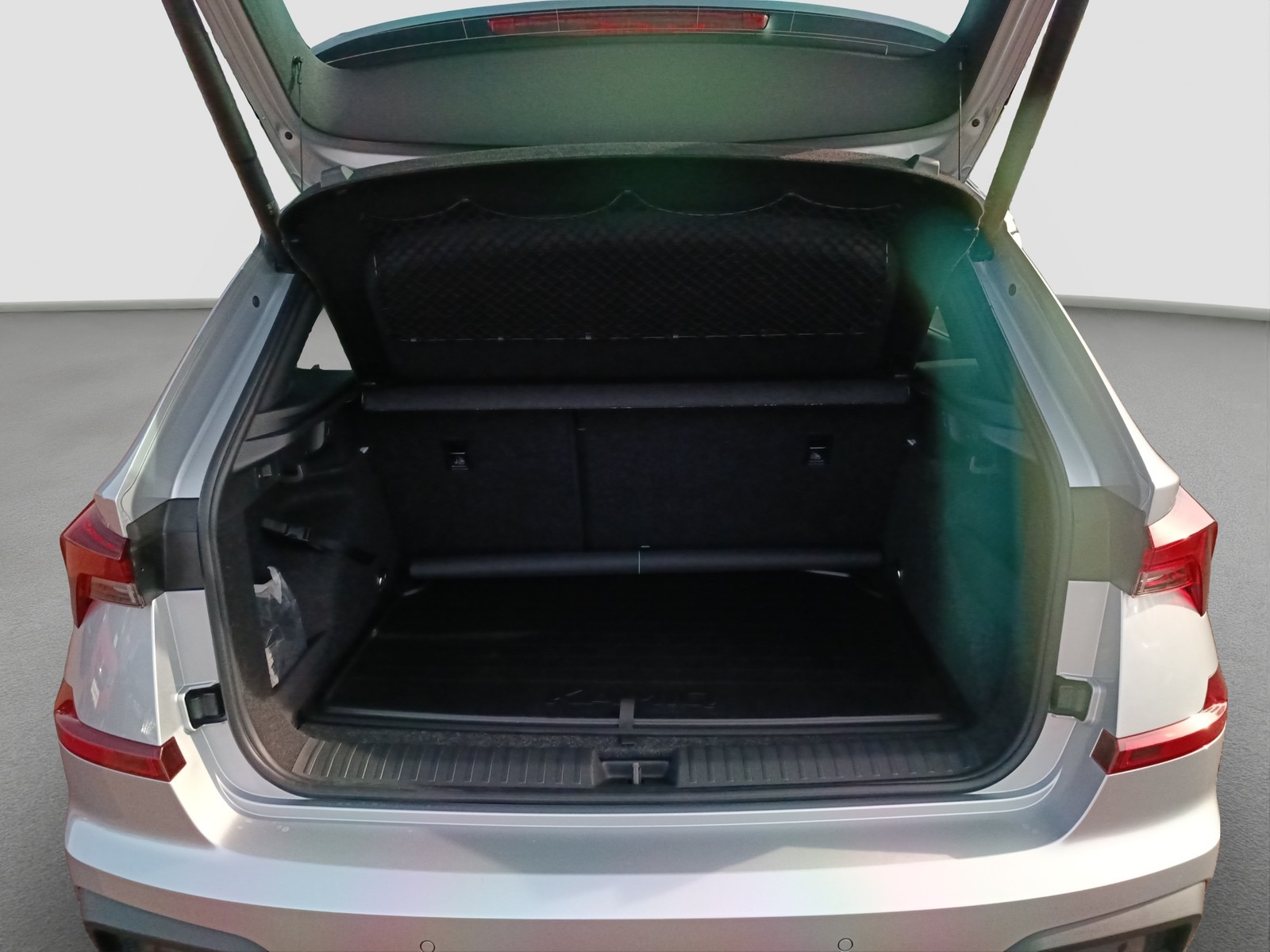 Skoda Kamiq 1.5TSI DSG Monte Carlo AHK ACC NAV RFK PDC