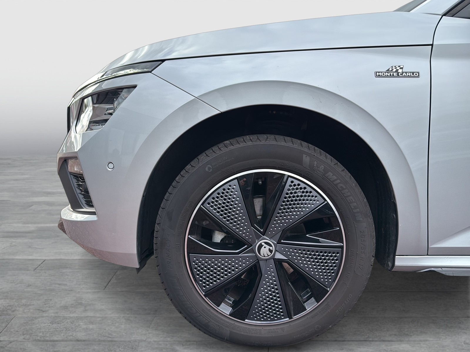 Skoda Kamiq 1.5TSI DSG Monte Carlo AHK ACC NAV RFK PDC