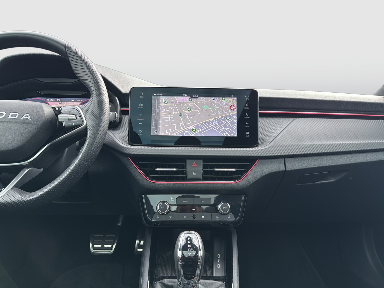 Skoda Kamiq 1.5TSI DSG Monte Carlo AHK ACC NAV RFK PDC