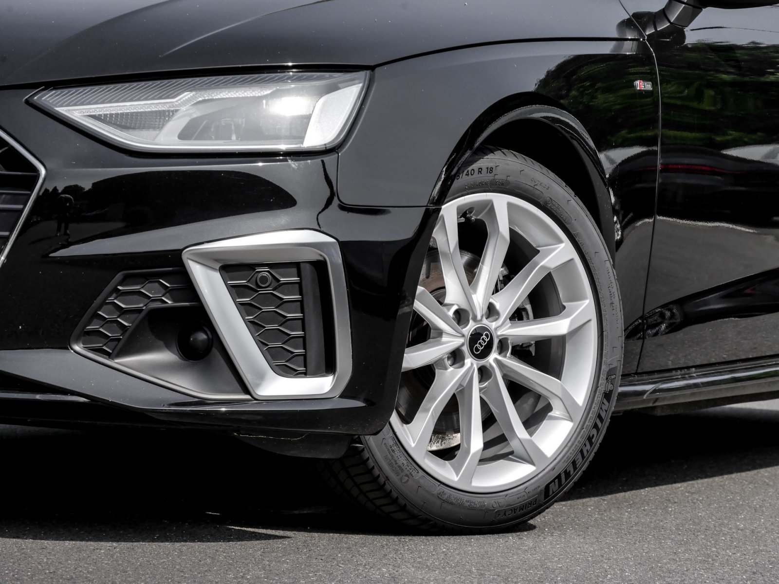 Audi A4 Avant 35 S LINE CAM LM18 E-KLAPPE NAVI+