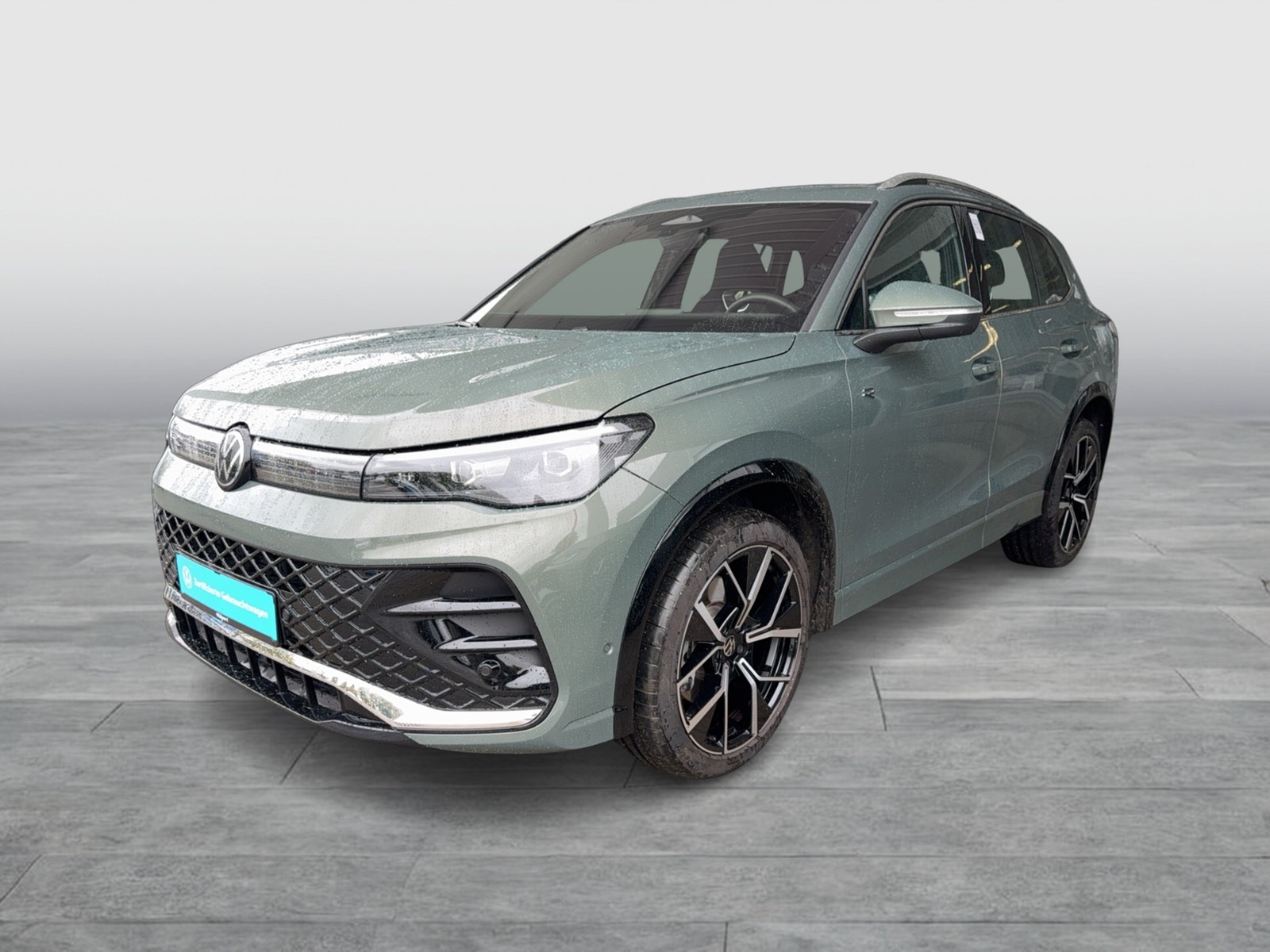 Volkswagen Tiguan 2.0 R-LINE 4X4 NEUES MODELL AHK CAM LM20