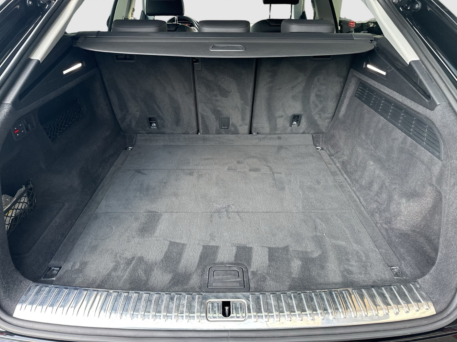 Audi Q8 55 Qu. AHK CAM ACC ALU21 HEADUP eKLAPPE
