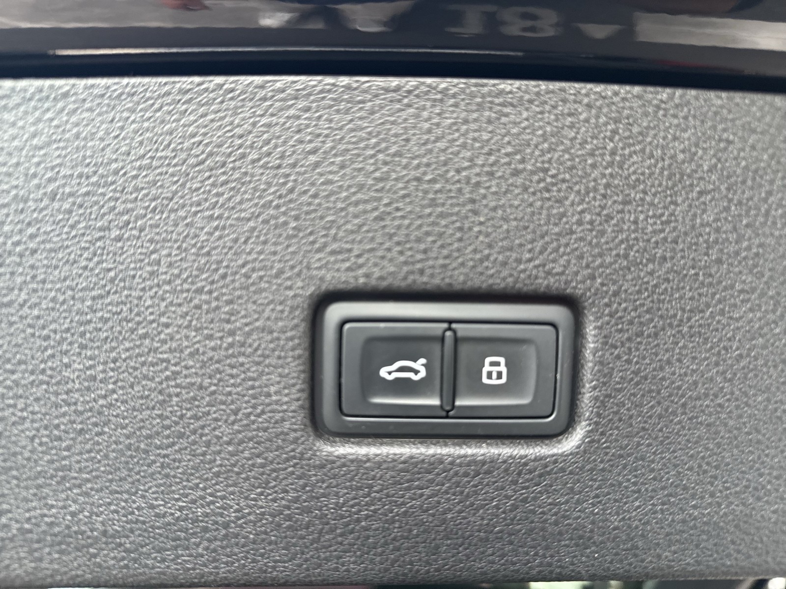 Audi Q8 55 Qu. AHK CAM ACC ALU21 HEADUP eKLAPPE