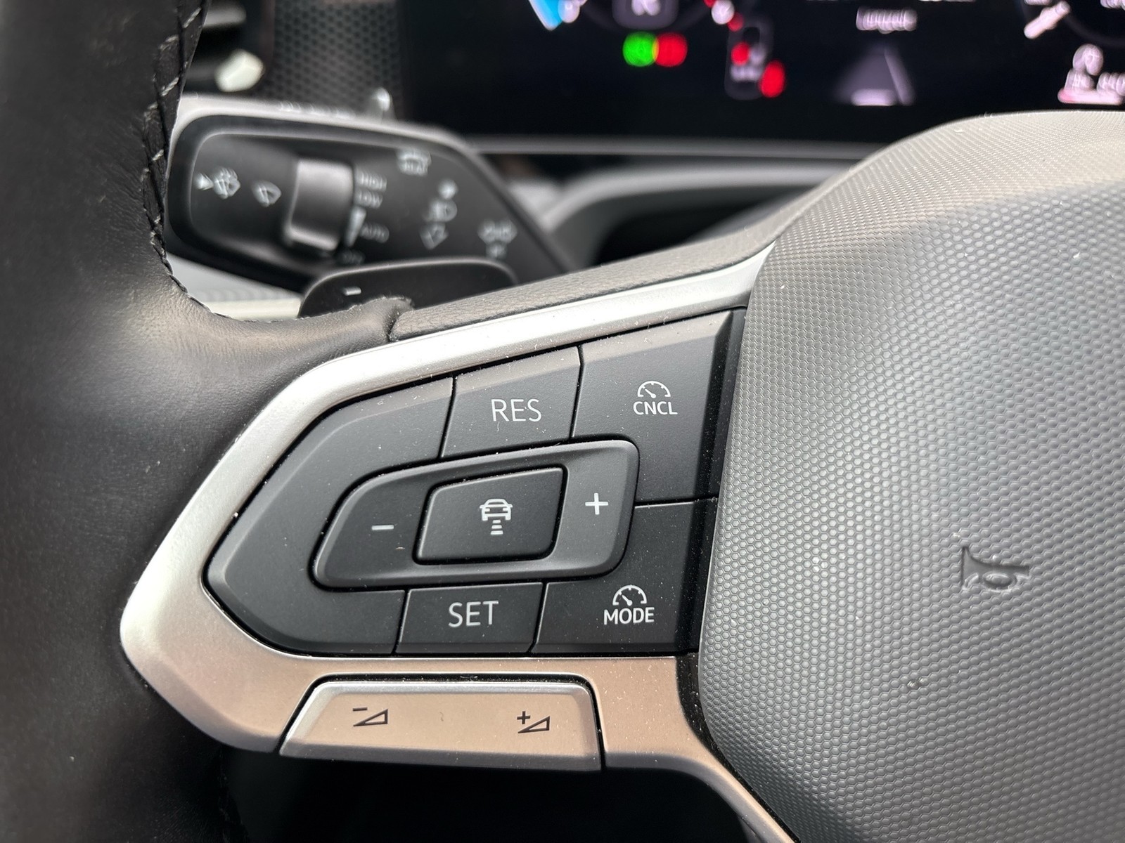 Volkswagen Passat Variant 2.0 BUSINESS AHK 360°CAM ACC NAVI