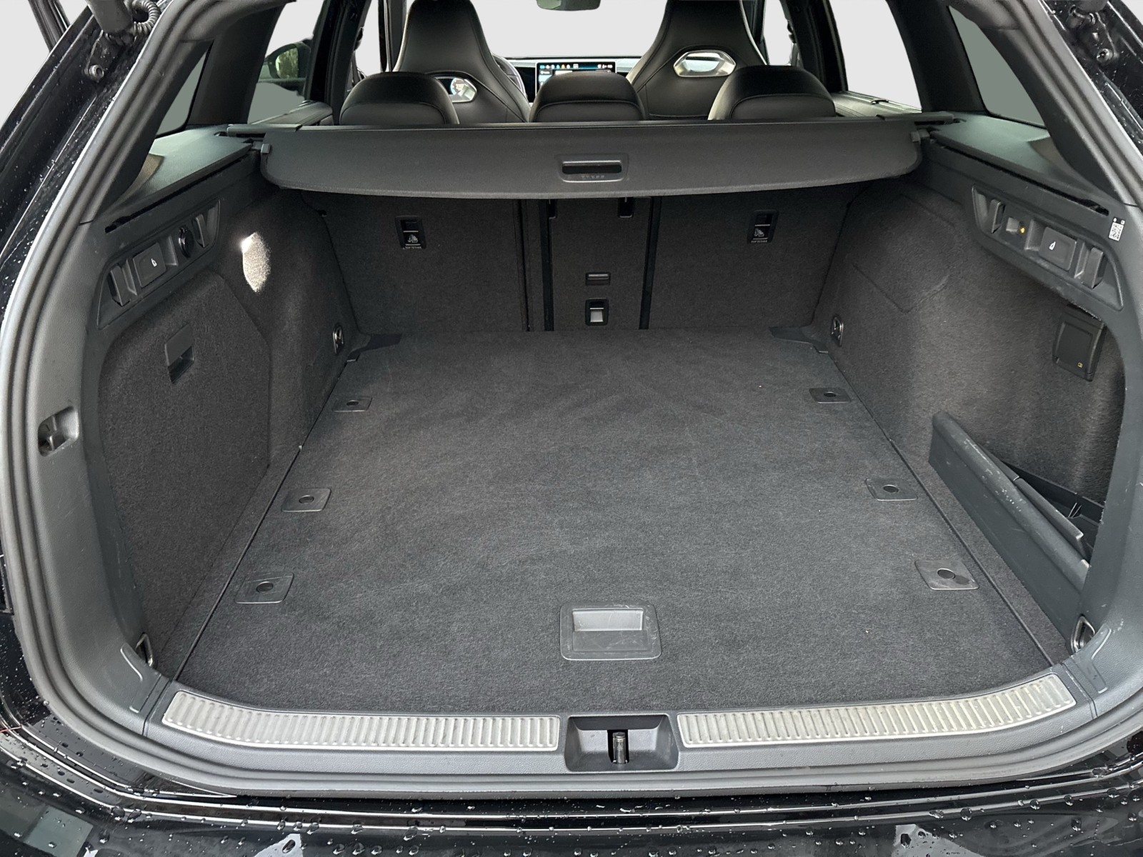 Volkswagen Passat Variant 2.0 R-LINE NEUESMODELL AHK CAM 18Z