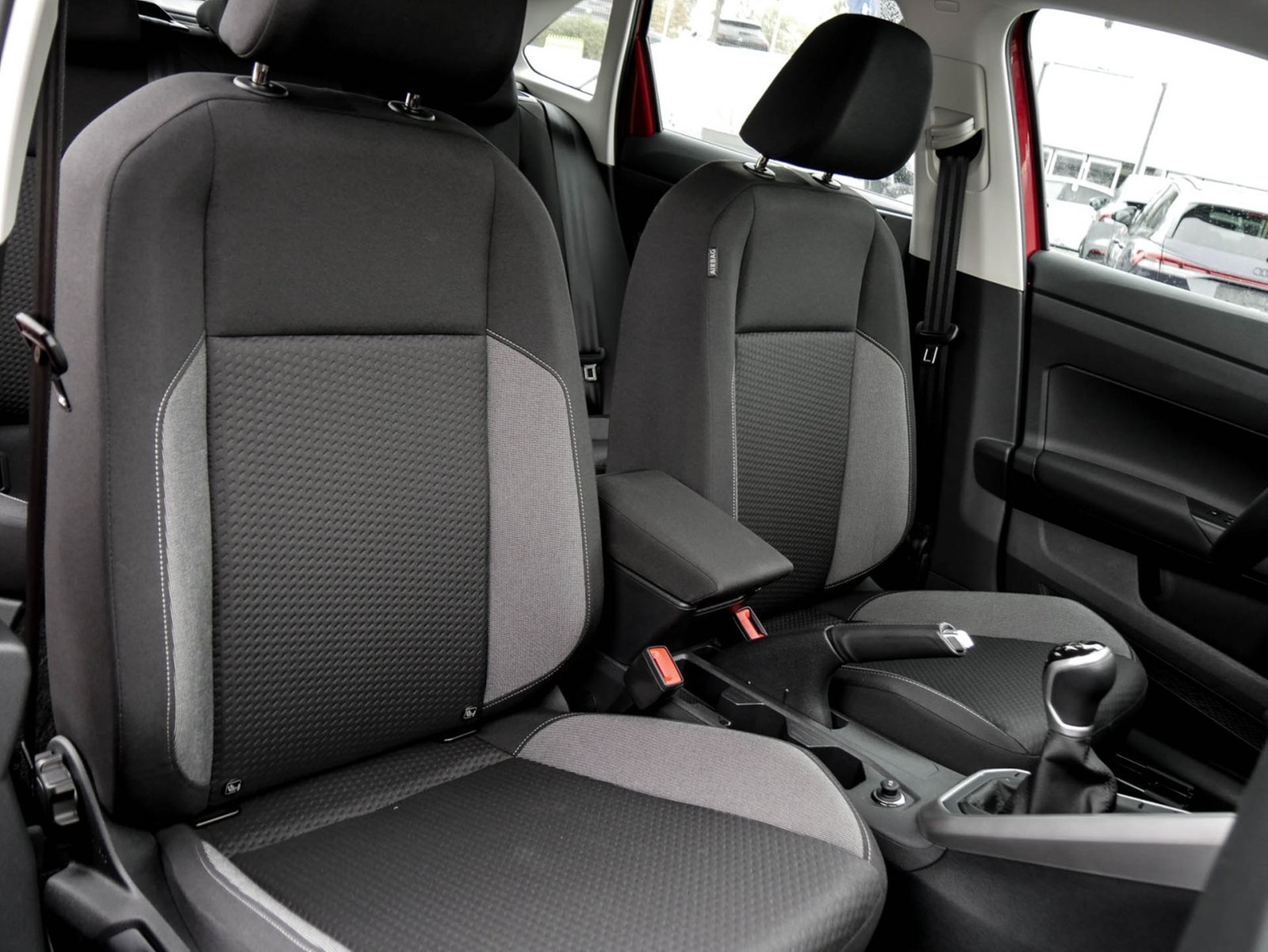 Volkswagen Taigo 1.0 LIFE CAM NAVI ALU SITZHEIZUNG CARPLAY