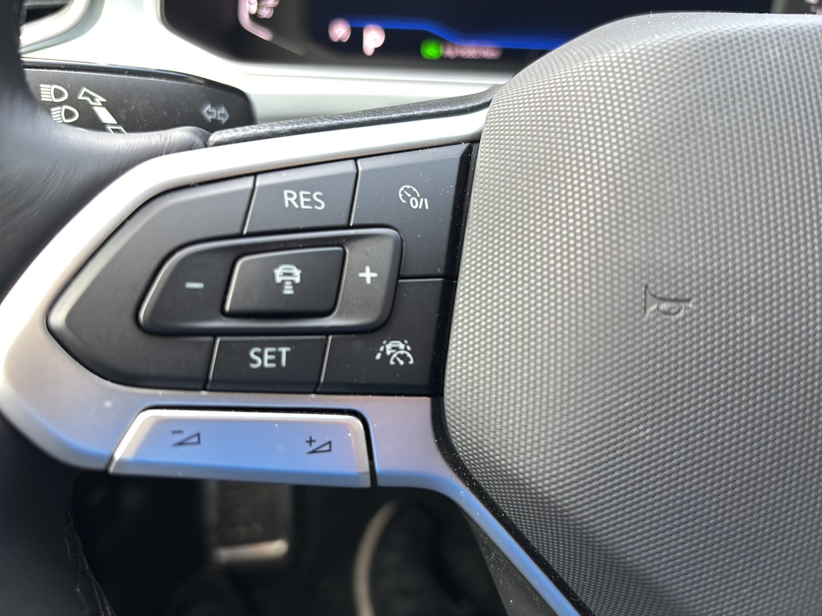 Volkswagen T-Roc 2.0 GOAL ACC LM17 NAVI CARPLAY SITZHEIZUNG