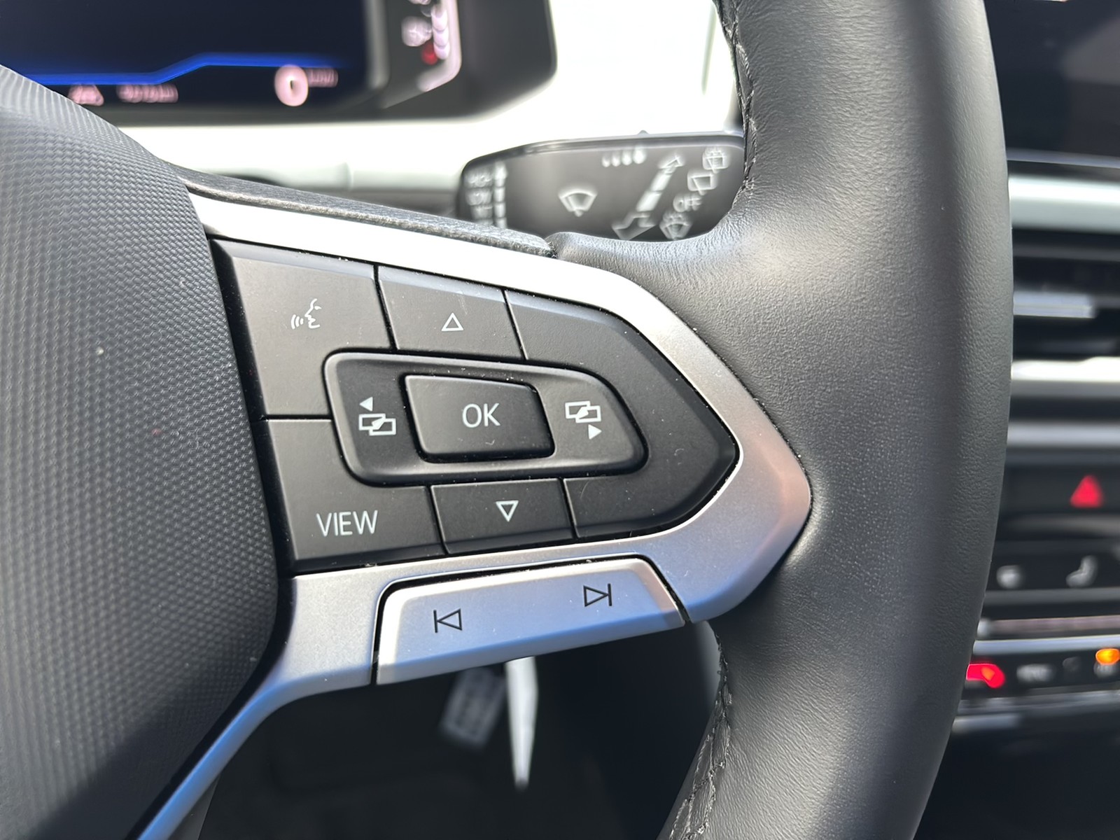 Volkswagen T-Roc 2.0 GOAL ACC LM17 NAVI CARPLAY SITZHEIZUNG