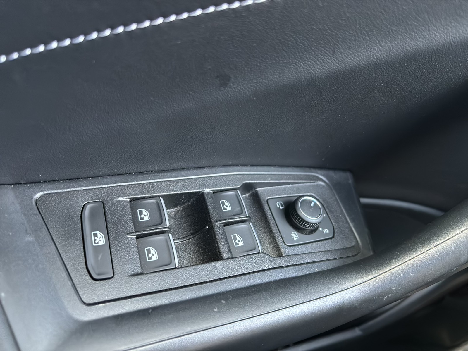 Volkswagen T-Roc 2.0 GOAL ACC LM17 NAVI CARPLAY SITZHEIZUNG