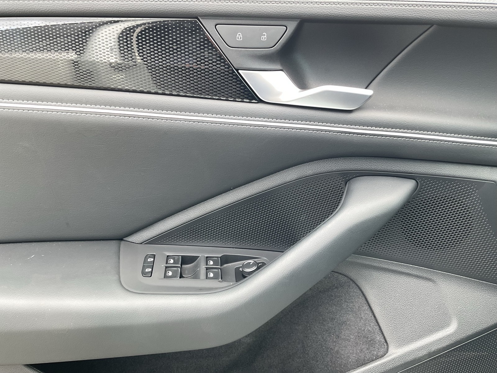 Volkswagen Passat Variant 2.0 BUSINESS AHK 360°CAM ACC NAVI