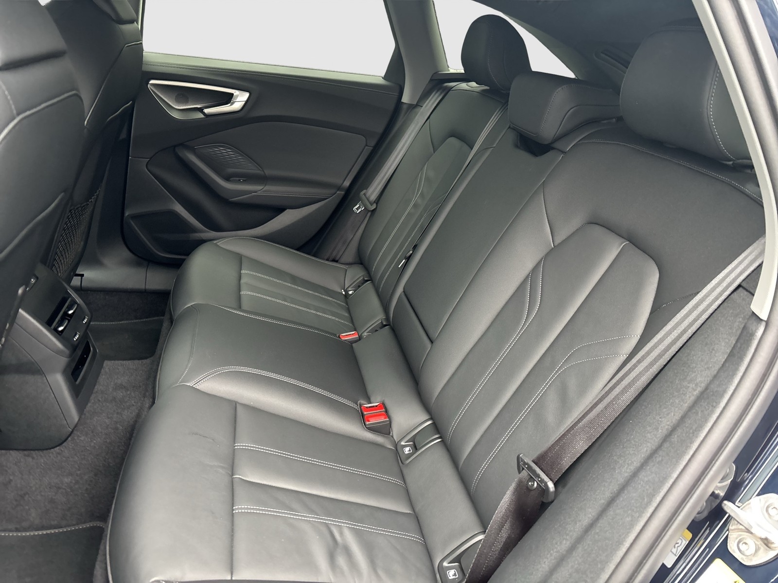 Audi A5 Avant B&O CAM ACC LM18 E-KLAPPE NAVI CARPLAY