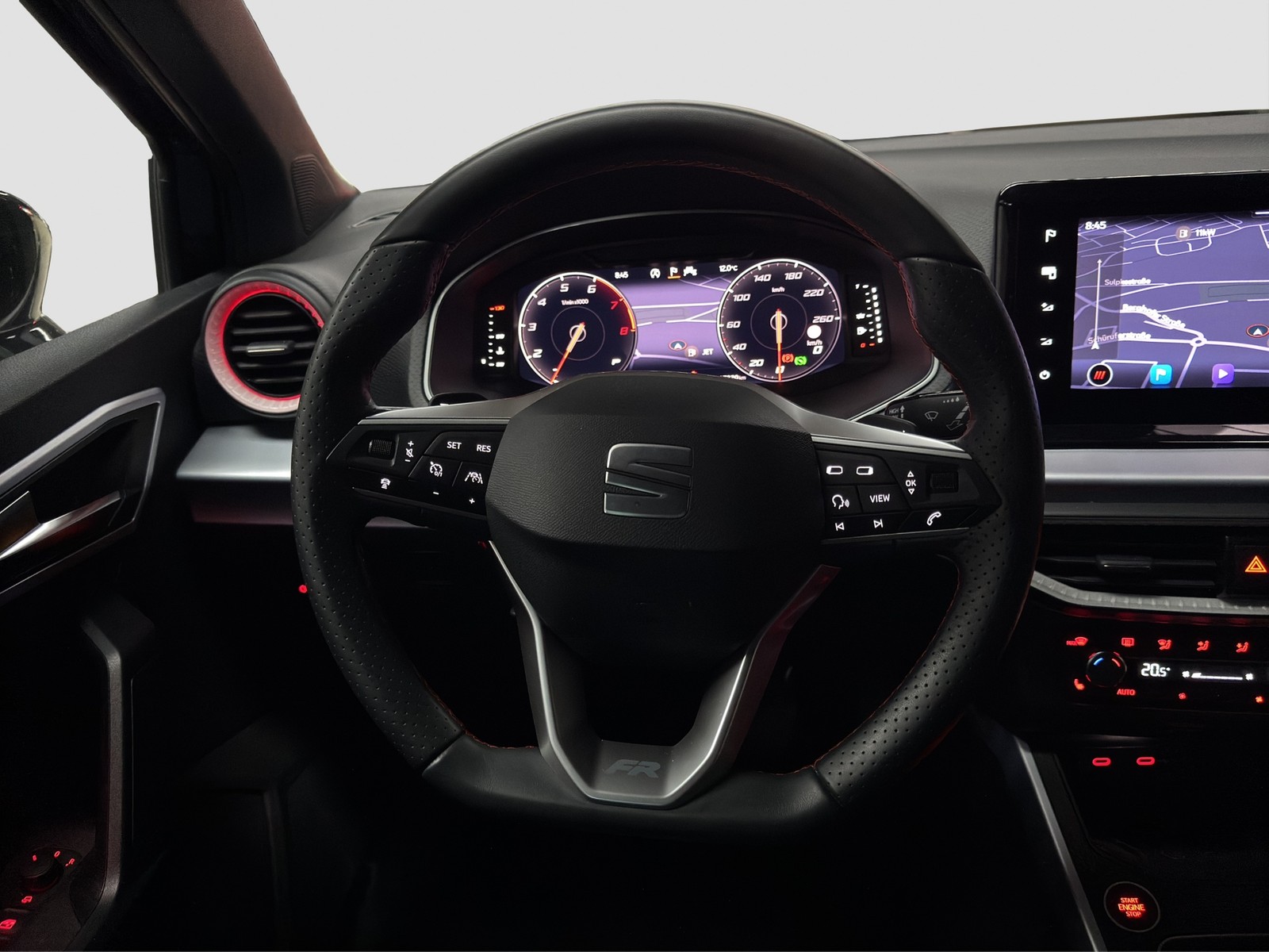 Seat Arona 1.0 FR CAM ACC NAVI LM17 CARPLAY SITZHEIZ.