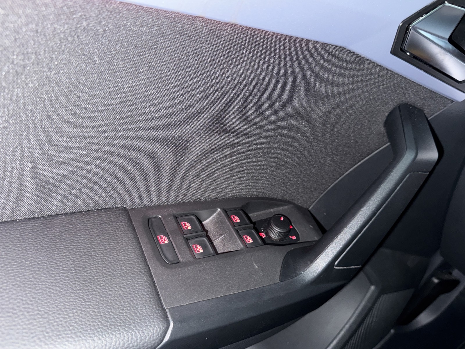 Seat Arona 1.0 FR CAM ACC NAVI LM17 CARPLAY SITZHEIZ.