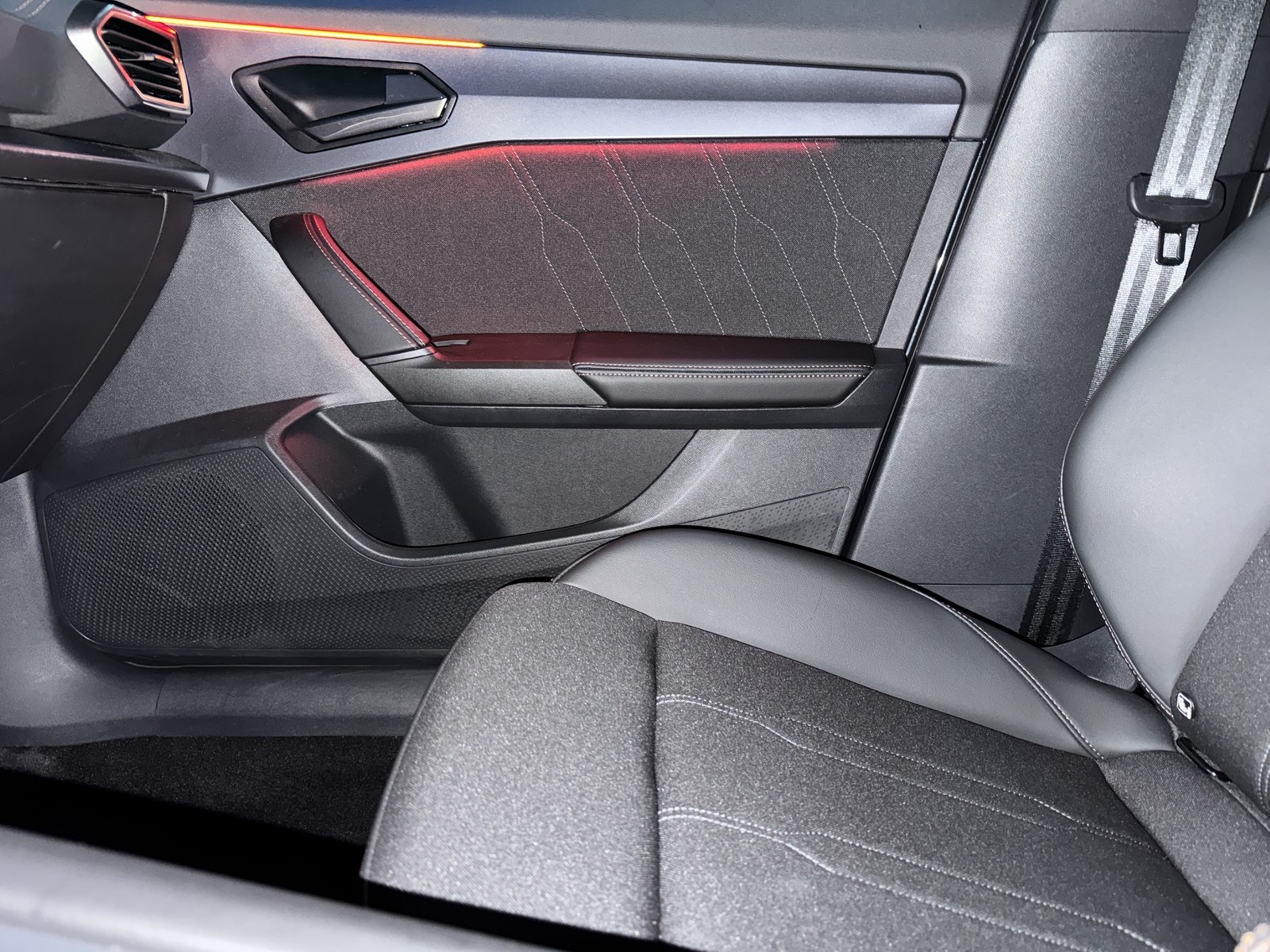 Cupra Formentor 2.0 NEUES MODELL CAM ACC LM18 E-KLAPPE