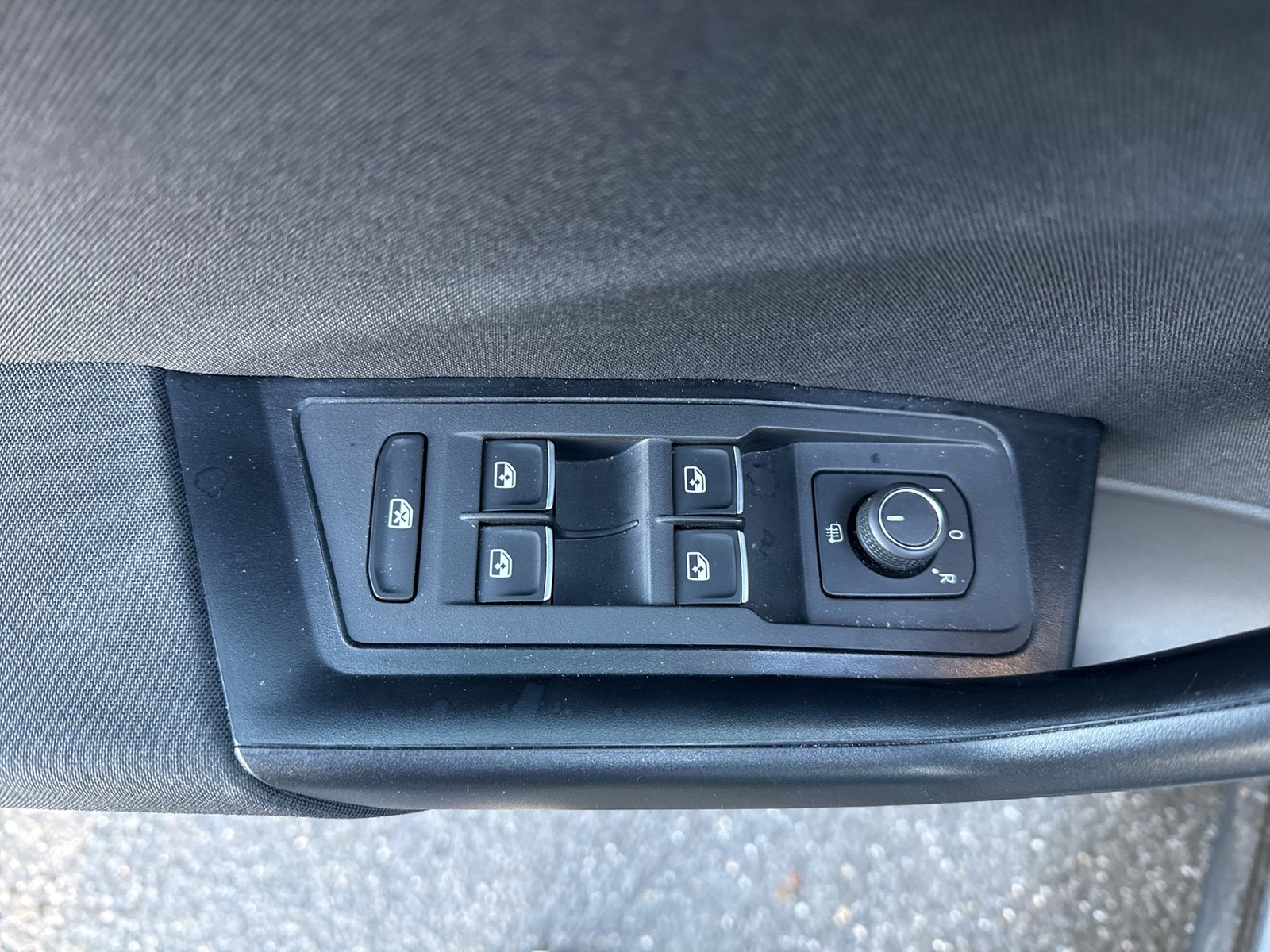 Volkswagen T-Roc 1.0 STYLE KAMERA ALU17 CARPLAY SITZHEIZUNG