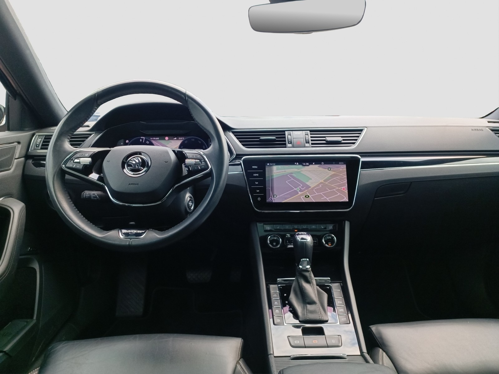 Skoda Superb 1.4 iV L&K PANO LEDER AHK ACC DCC eSITZE LED