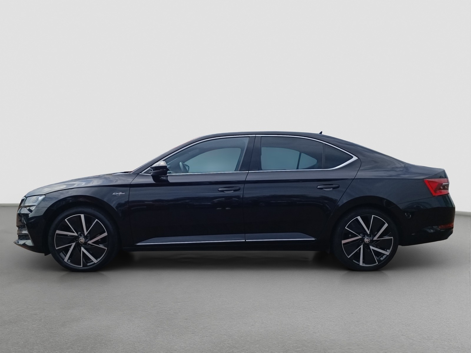 Skoda Superb 1.4 iV L&K PANO LEDER AHK ACC DCC eSITZE LED