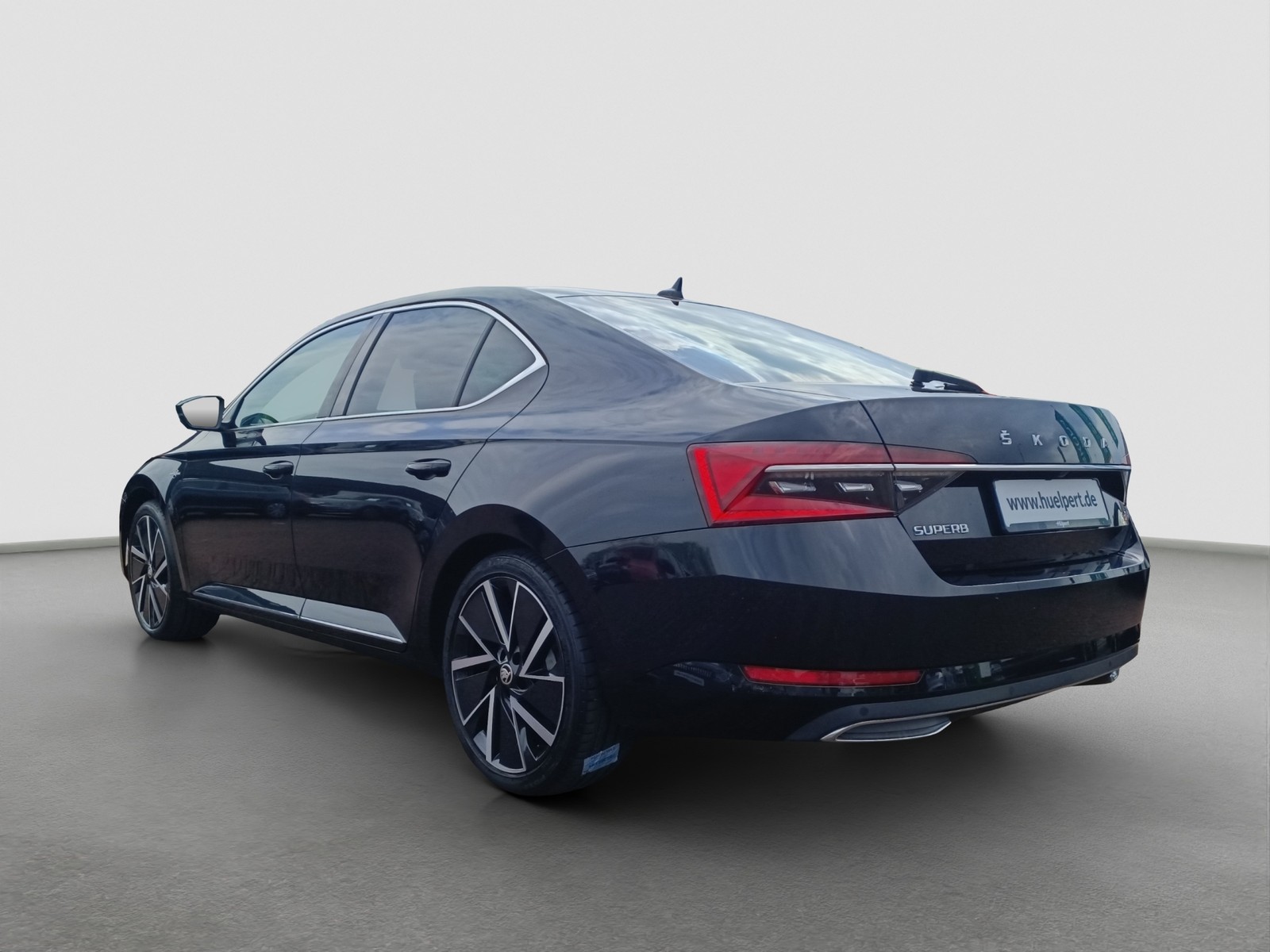 Skoda Superb 1.4 iV L&K PANO LEDER AHK ACC DCC eSITZE LED