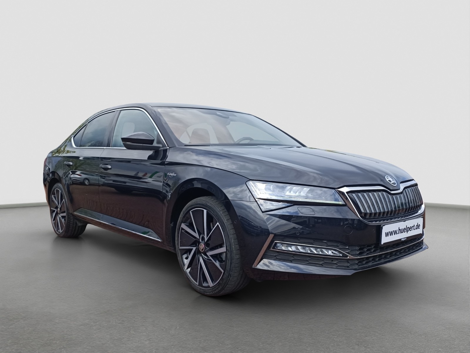 Skoda Superb 1.4 iV L&K PANO LEDER AHK ACC DCC eSITZE LED