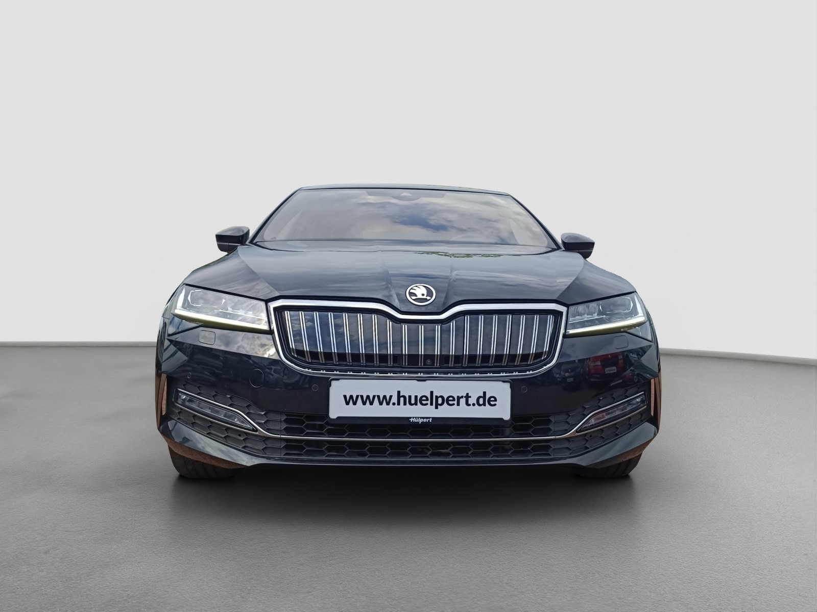 Skoda Superb 1.4 iV L&K PANO LEDER AHK ACC DCC eSITZE LED