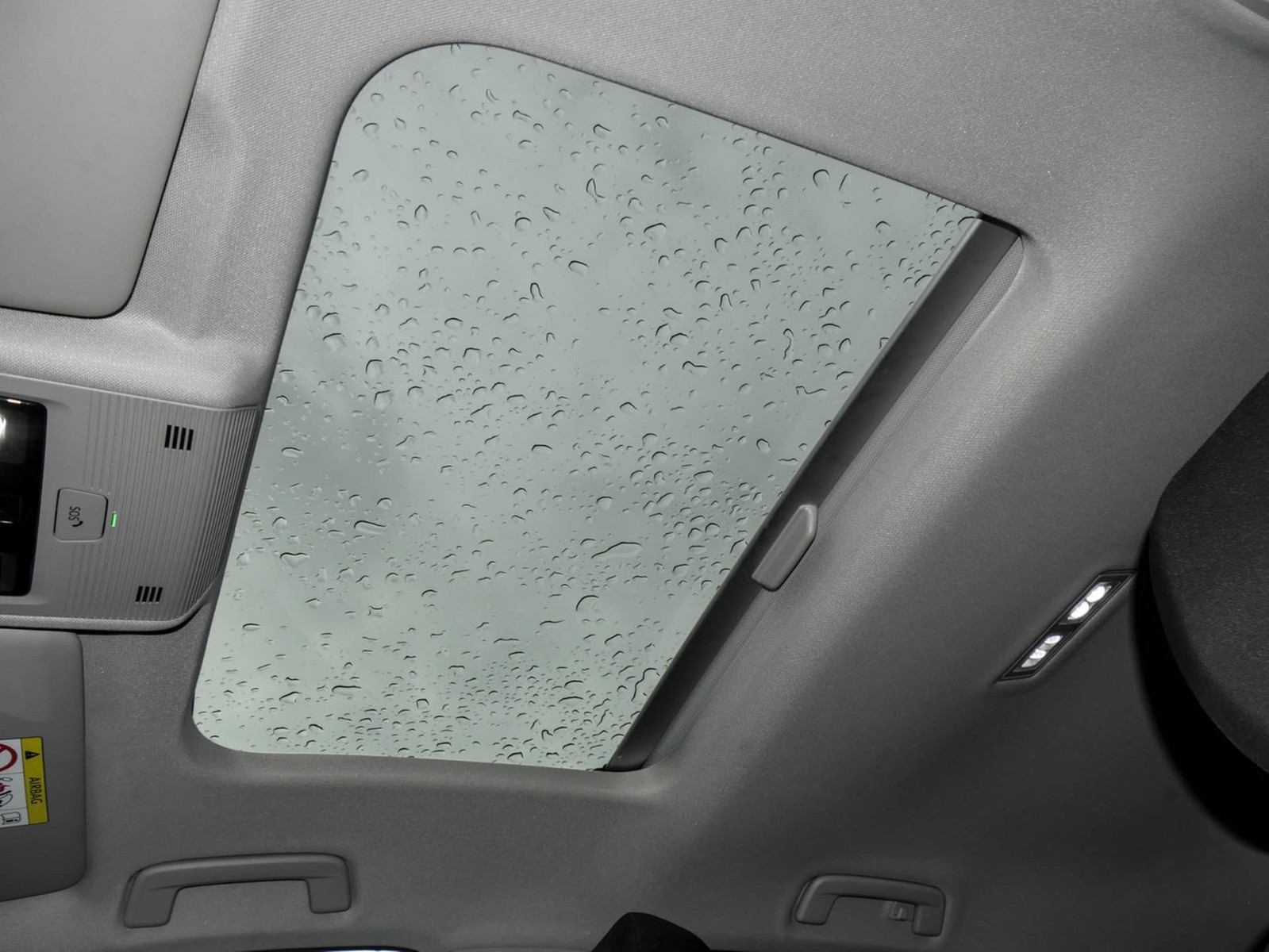 Volkswagen Golf VIII 2.0 ACTIVE PANO AHK KAMERA MATRIX NAVI