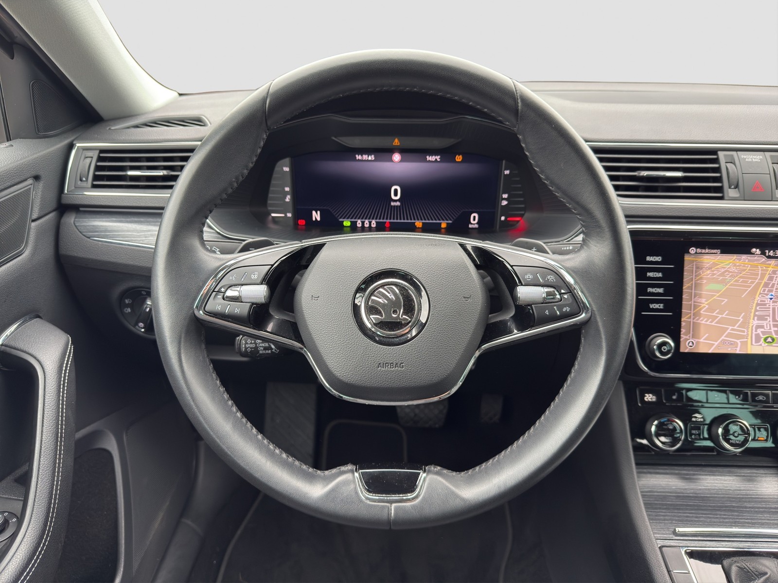 Skoda Superb Combi 2.0 STYLE AHK 360°CAM LM19 E-KLAPPE