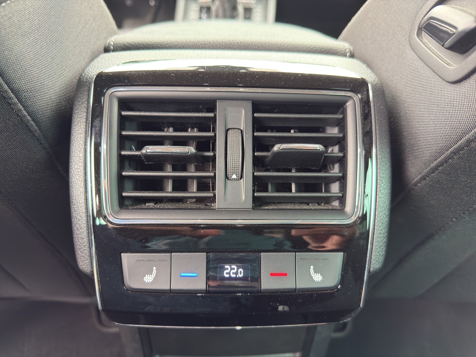 Skoda Superb Combi 2.0 STYLE AHK 360°CAM LM19 E-KLAPPE