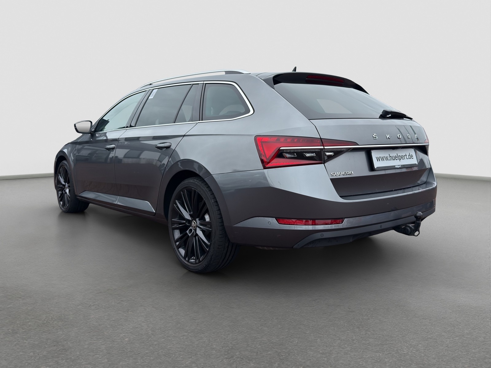 Skoda Superb Combi 2.0 STYLE AHK 360°CAM LM19 E-KLAPPE