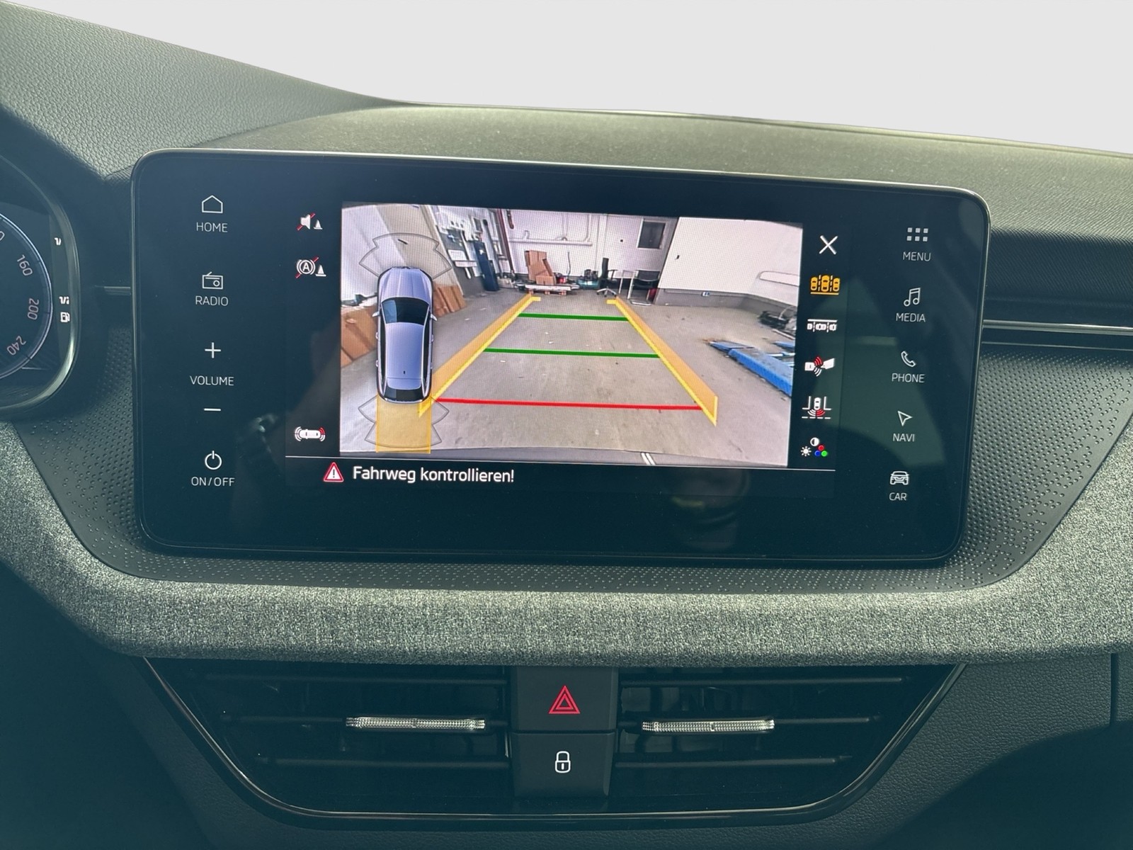 Skoda Scala 1.0 TOUR BLACKPACKAGE CAM MATRIX E-KLAPPE
