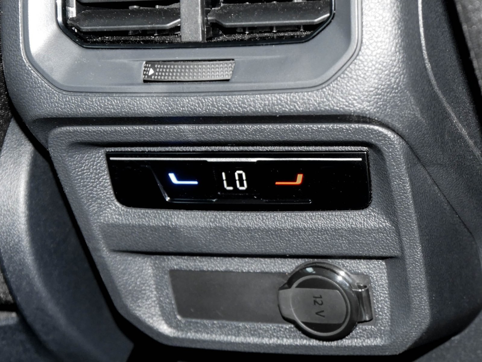 Volkswagen Tiguan 1.5 MOVE AHK CAM ACC LM17 E-KLAPPE NAVI
