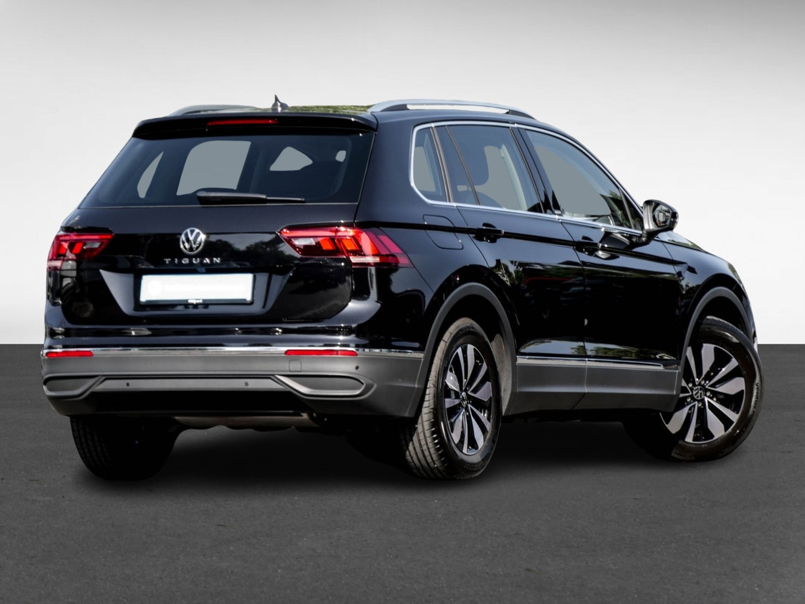 Volkswagen Tiguan 1.5 MOVE AHK CAM ACC LM17 E-KLAPPE NAVI