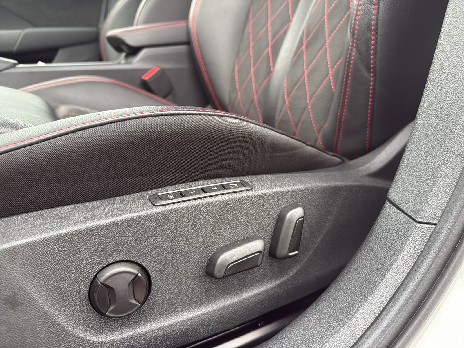 Skoda Octavia Combi 1.4 iV RS CAM ACC 19Z EKLAPPE NAVI