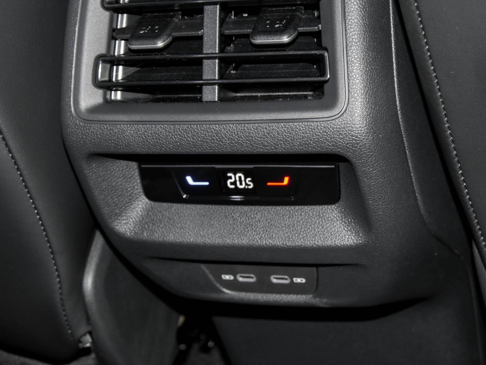 Volkswagen Tayron 2.0 R-LINE BLACKSTYLE 4X4 PANO 360CAM 20Z