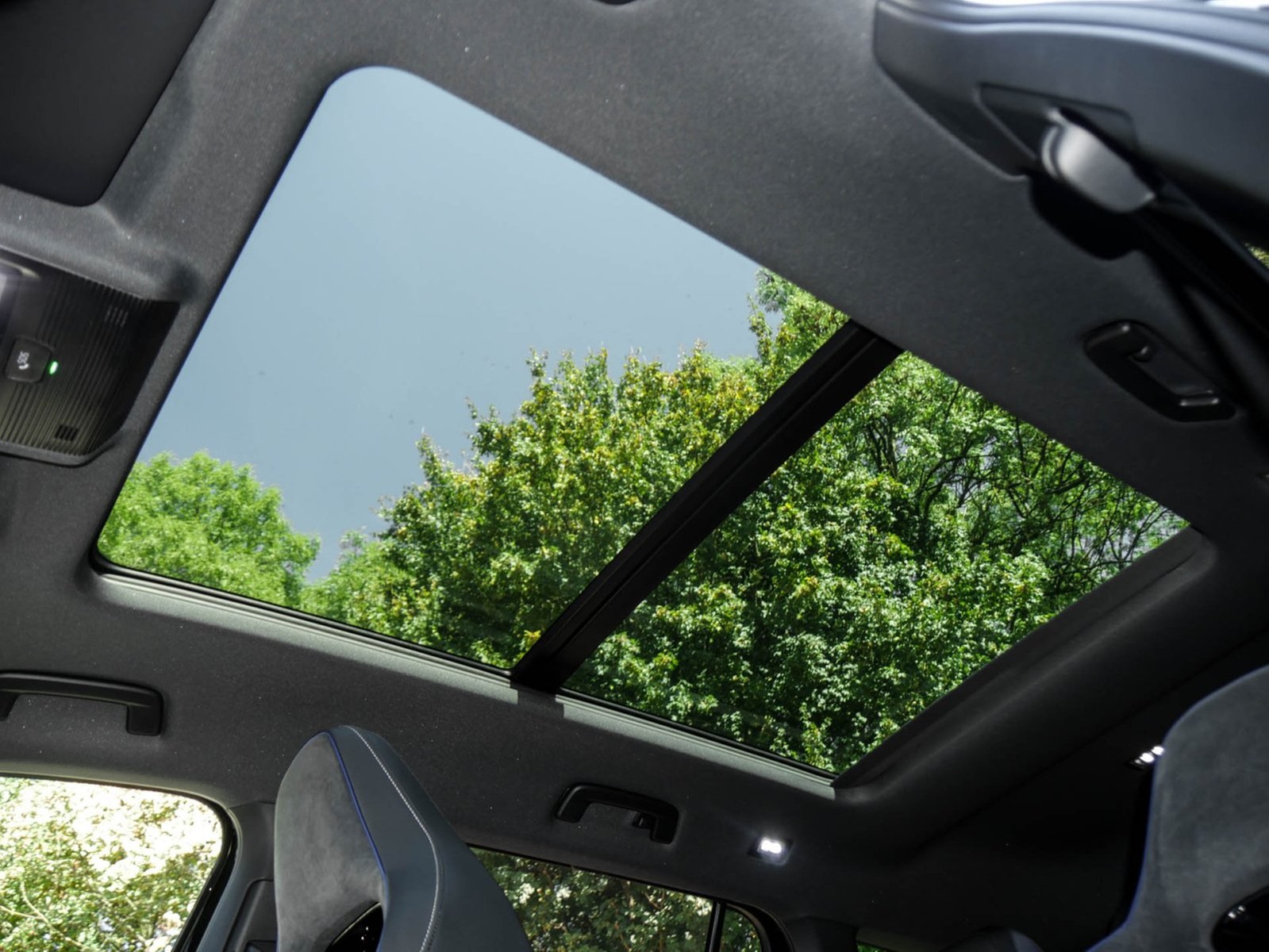 Volkswagen Tayron 2.0 R-LINE BLACKSTYLE 4X4 PANO 360CAM 20Z