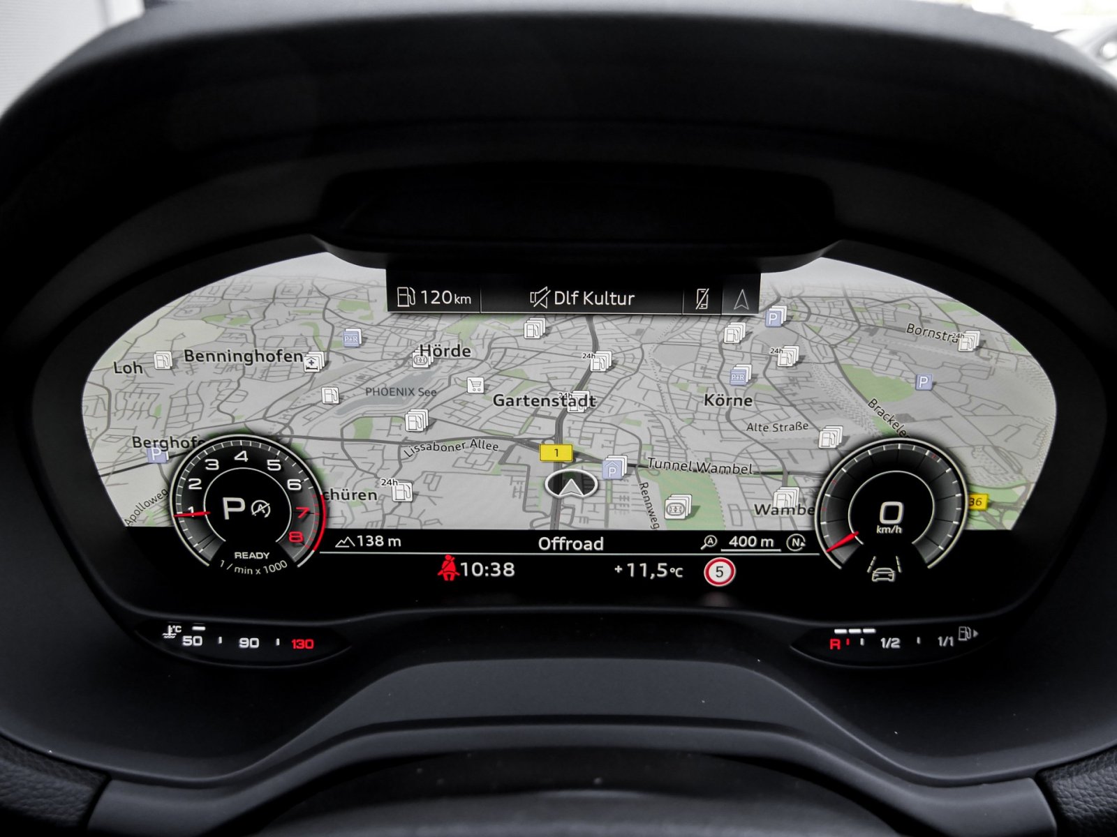Audi Q2 35 advanced CAM ACC E-KLAPPE NAVI+ LM17 LED