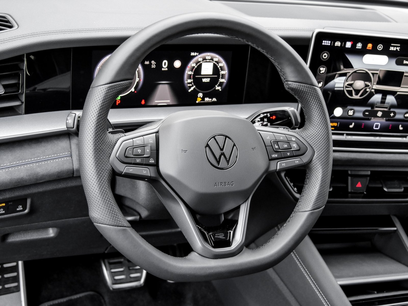 Volkswagen Tayron 2.0 R-LINE BLACKSTYLE 4X4 PANO 360CAM 20Z