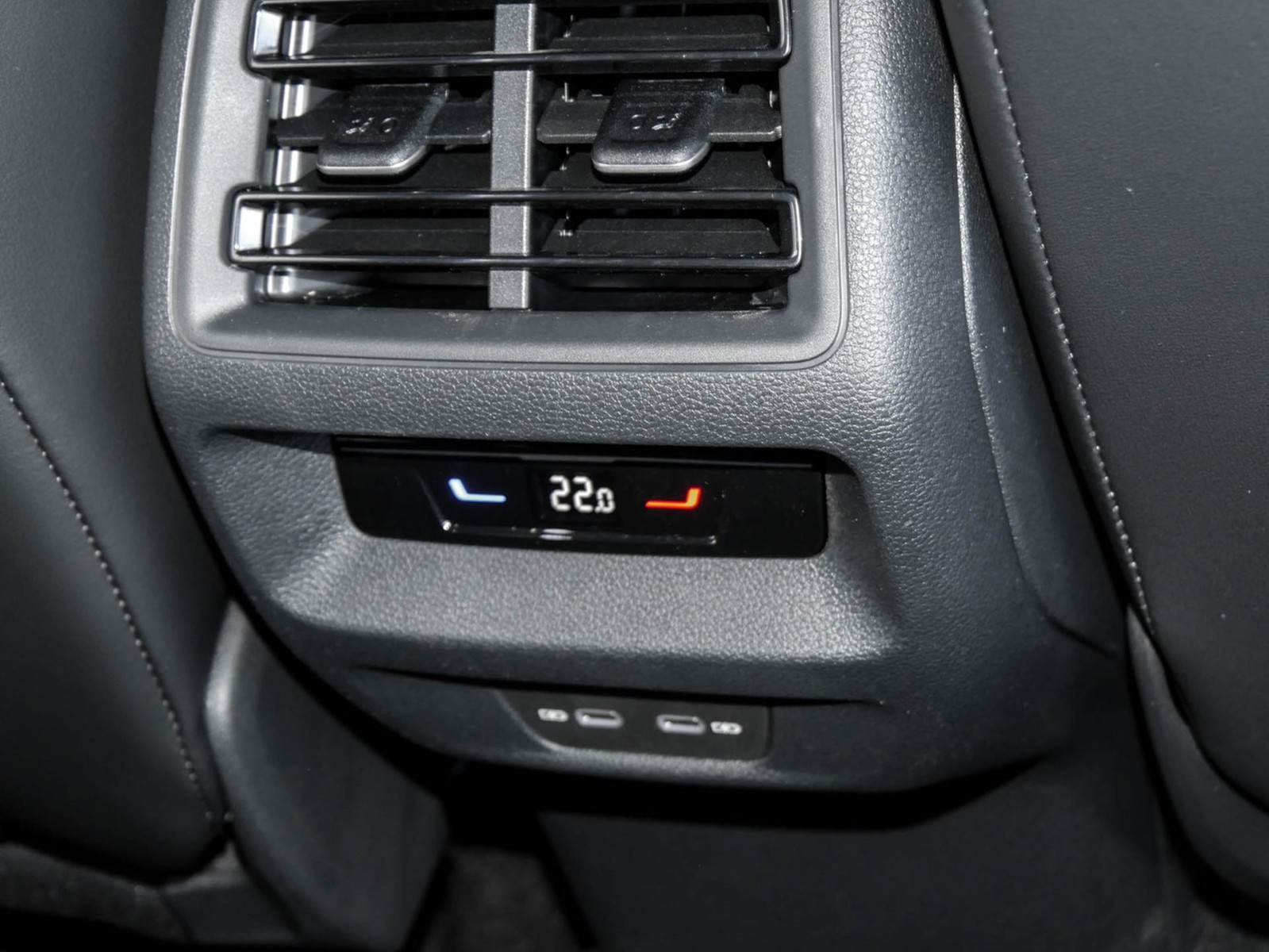 Volkswagen Tayron 2.0 R-LINE BLACKSTYLE 4X4 PANO 360CAM 20Z