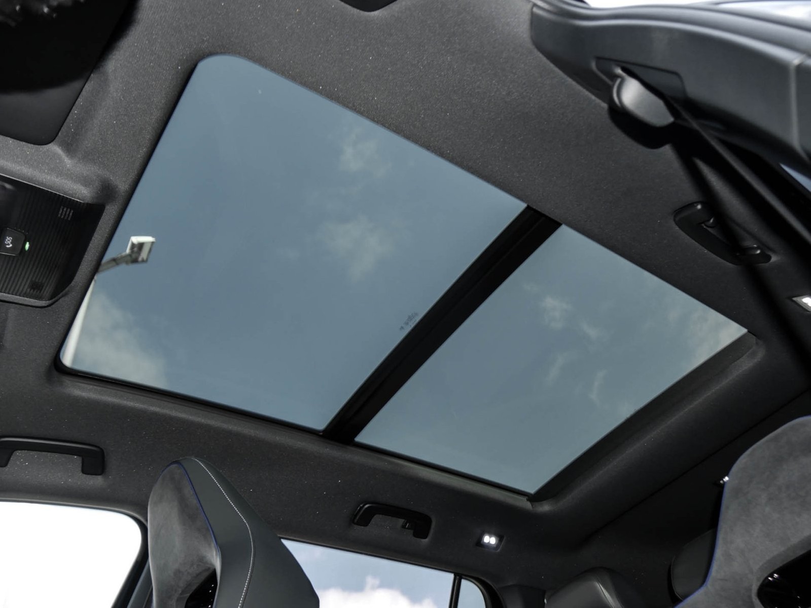 Volkswagen Tayron 2.0 R-LINE BLACKSTYLE 4X4 PANO 360CAM 20Z