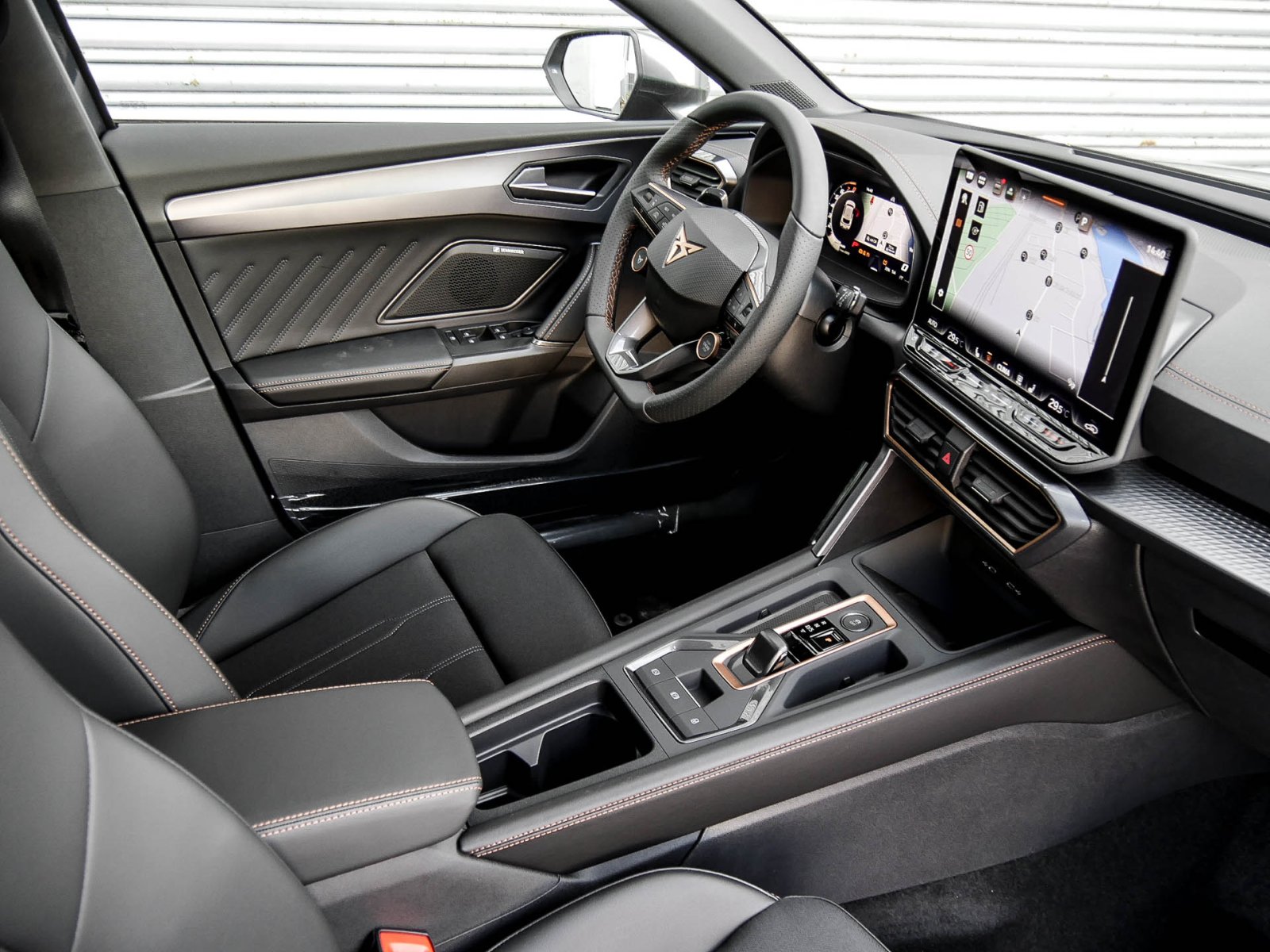 Cupra Leon 1.5 DSG SENNHEISER NAV CAM LENKRAD&SITZHZG